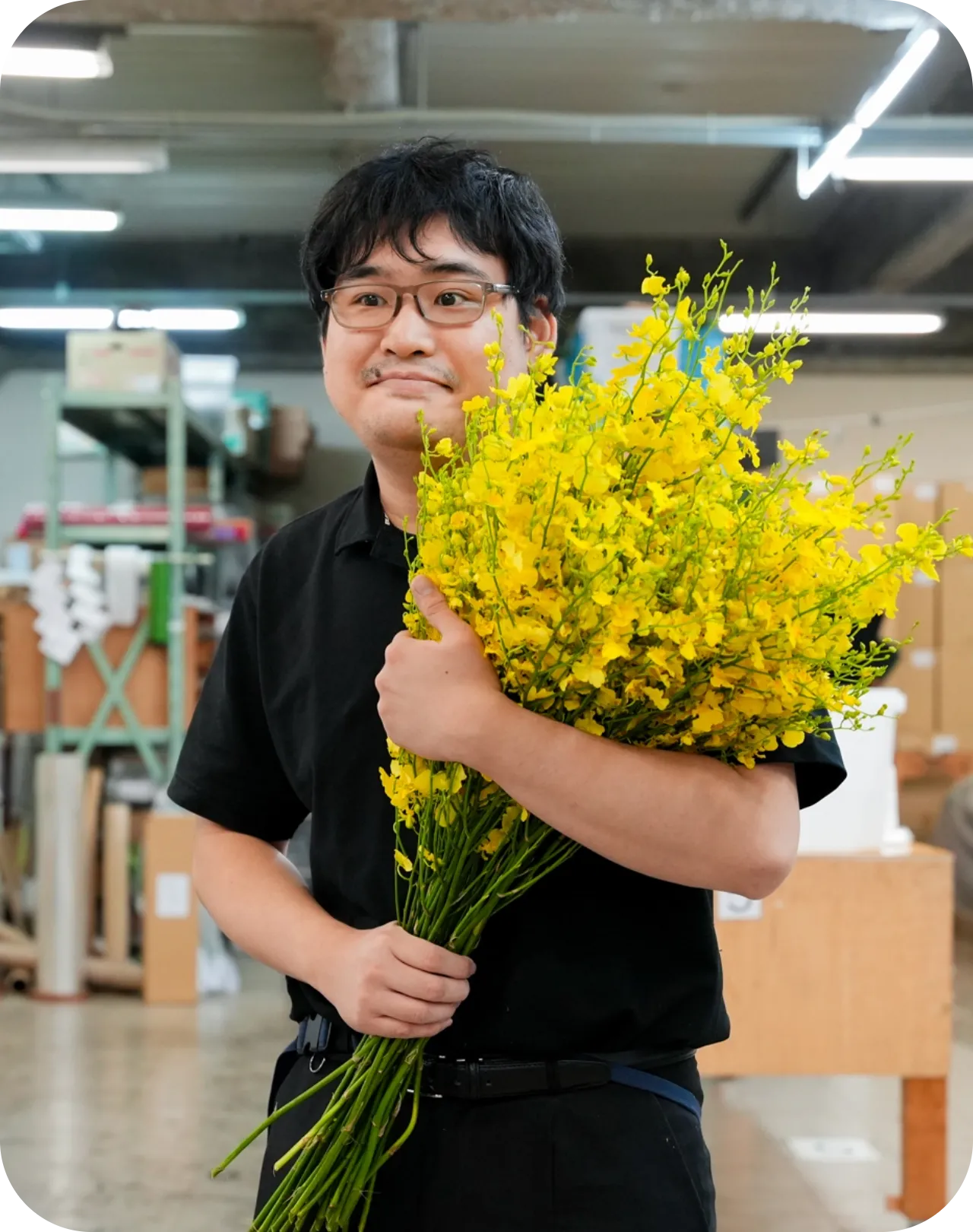 台を移動する吉田