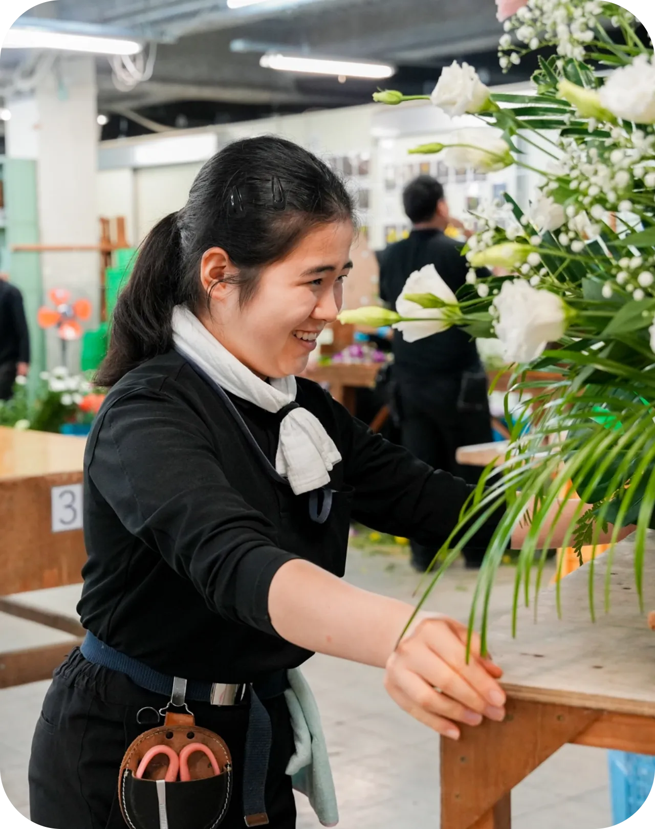 台を移動する吉田